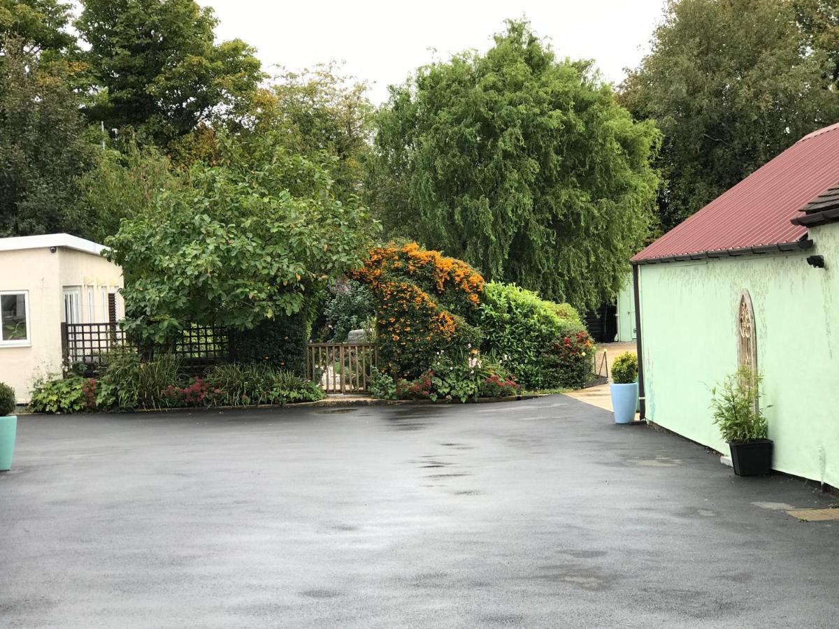 The Hawthornes Licensed Guest House Knottingly Exterior foto