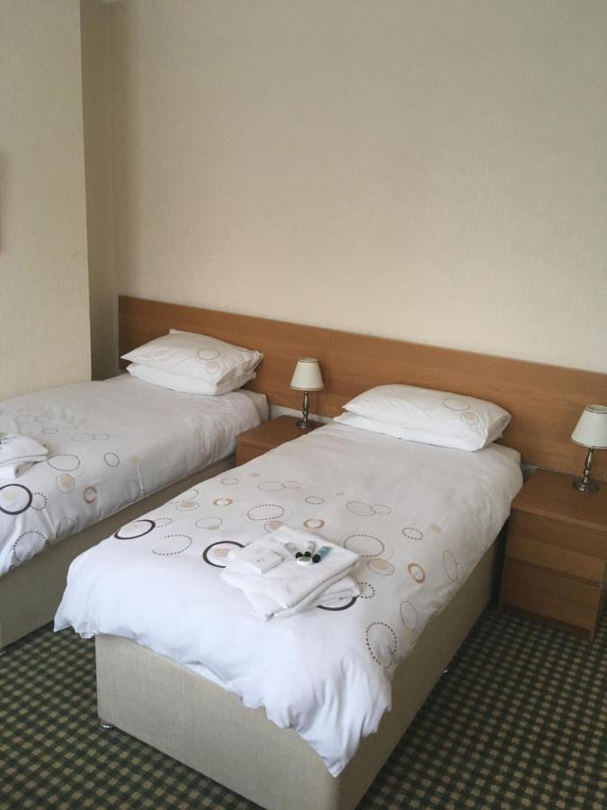 The Hawthornes Licensed Guest House Knottingly Exterior foto