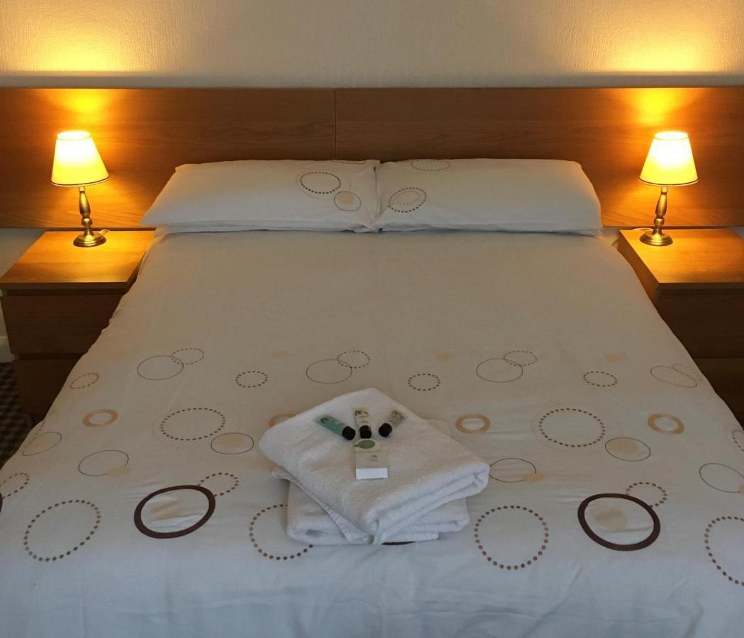 The Hawthornes Licensed Guest House Knottingly Exterior foto